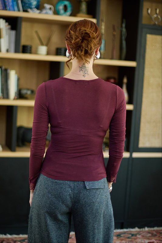 Camiseta Blend Cashmere Amalfi Burdeo Vista Posterior