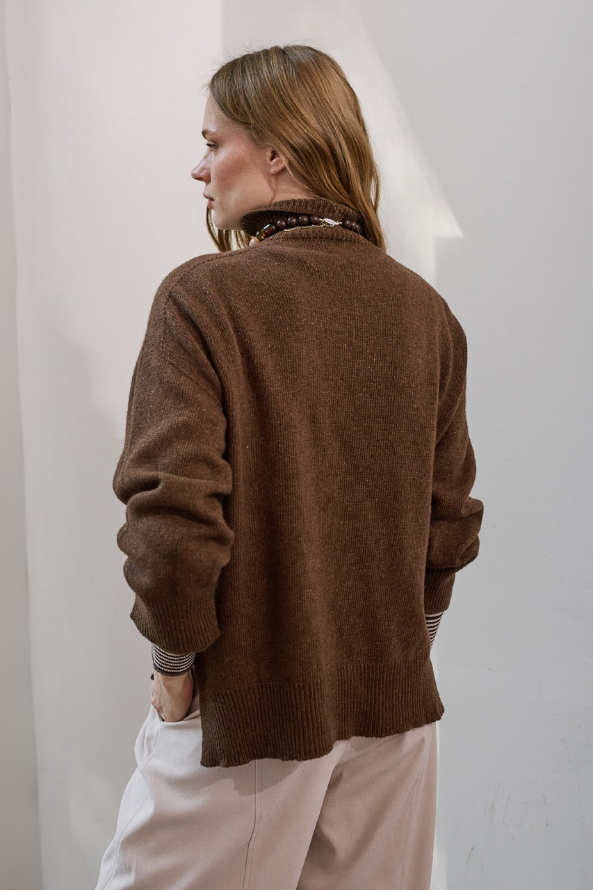 Sweater Lana y Cashmere Ancona Café Vista Posterior