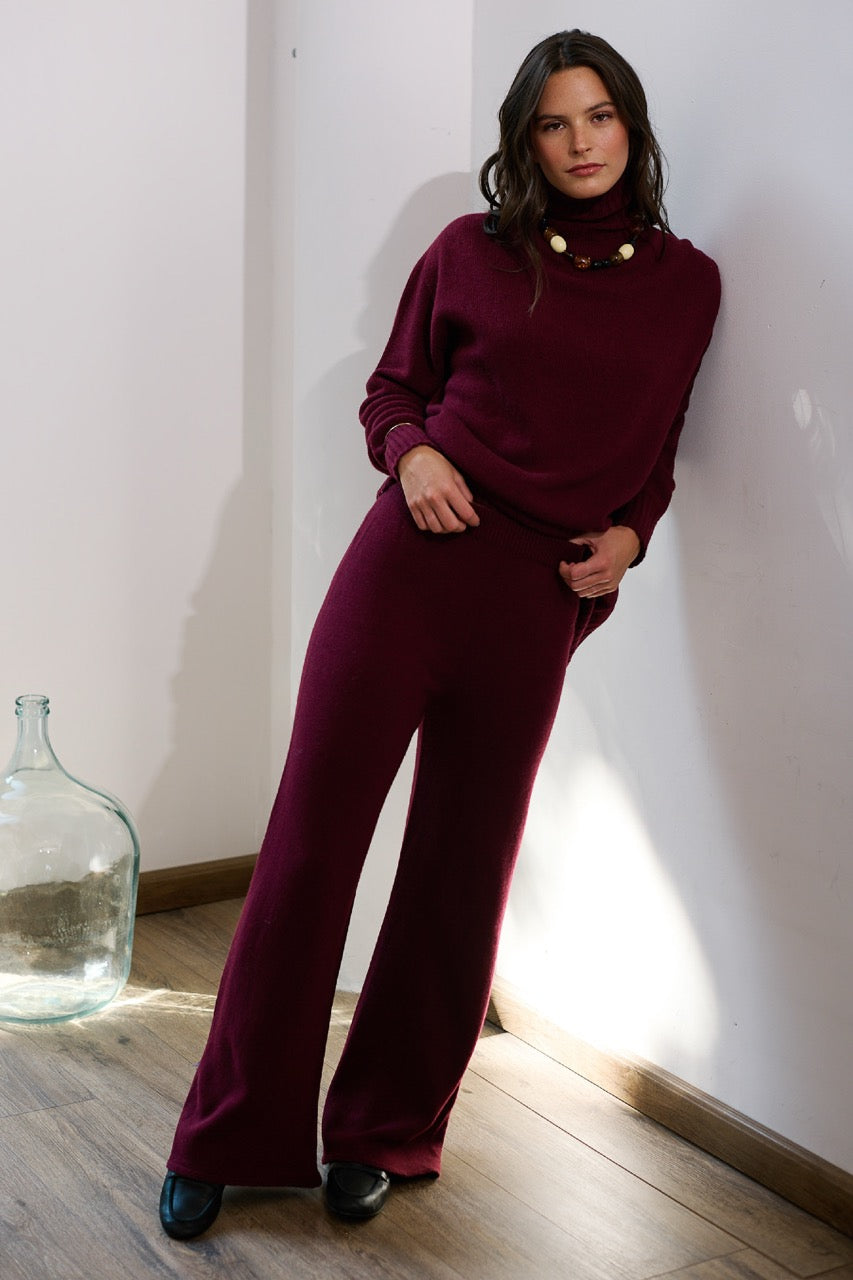 Lana y Cashmere Bellagio Pants Burdeo Total Look