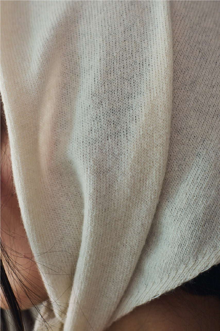 Capa Blend Lana y Cashmere Liva Crudo Detalle