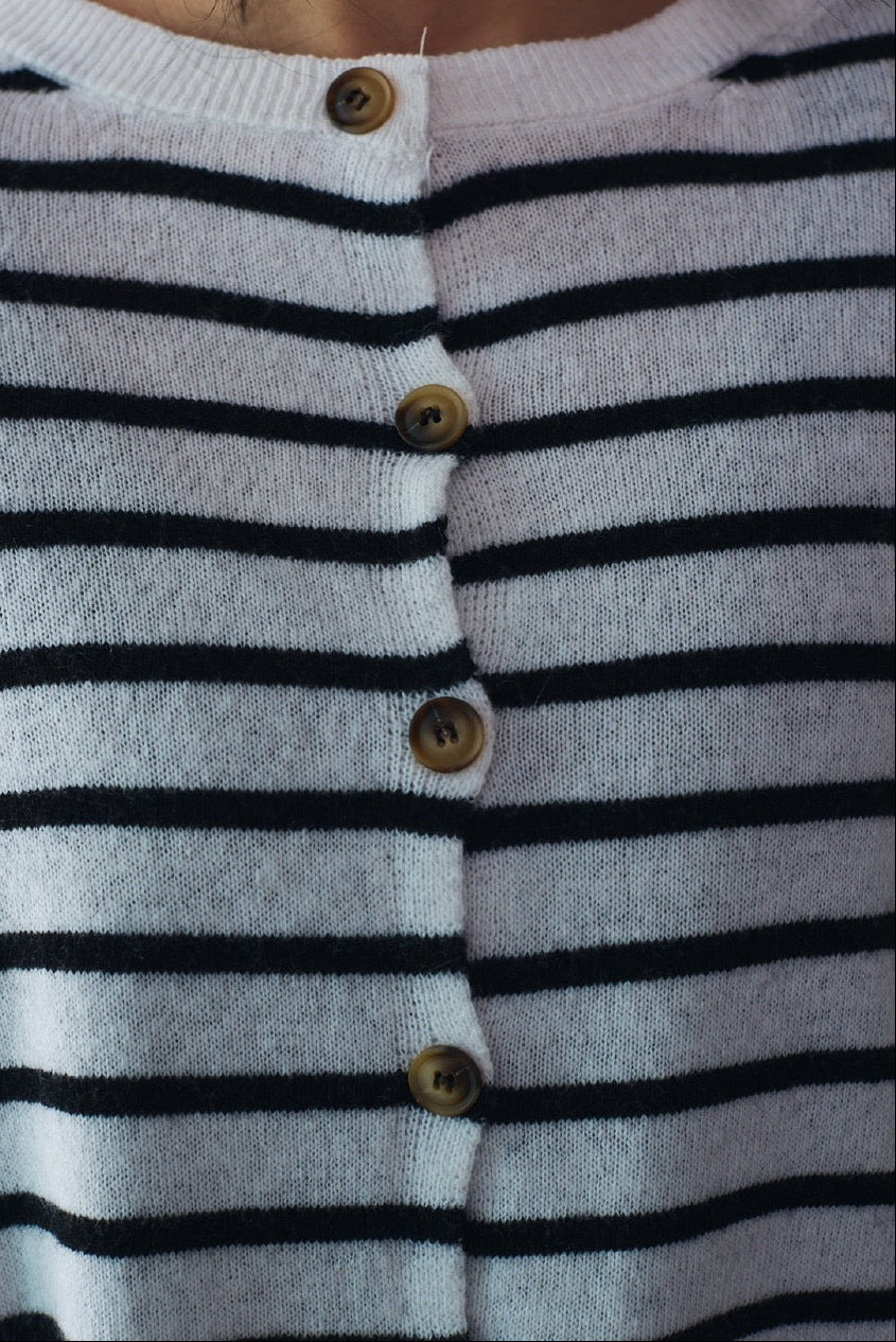 Chaleco Lana y Cashmere Ponzo Blanco Detalle