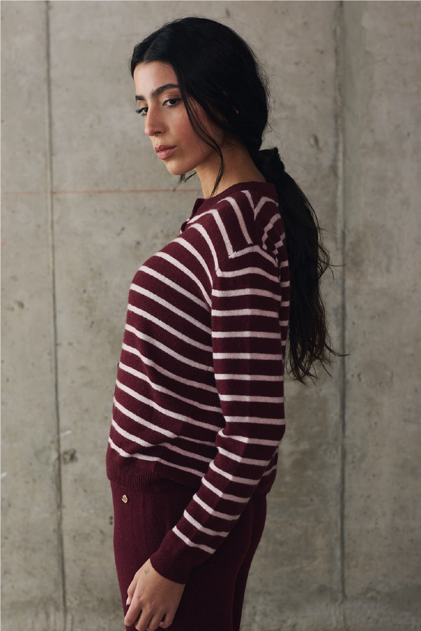 Chaleco Lana y Cashmere Ponzo Burdeo Vista Lateral