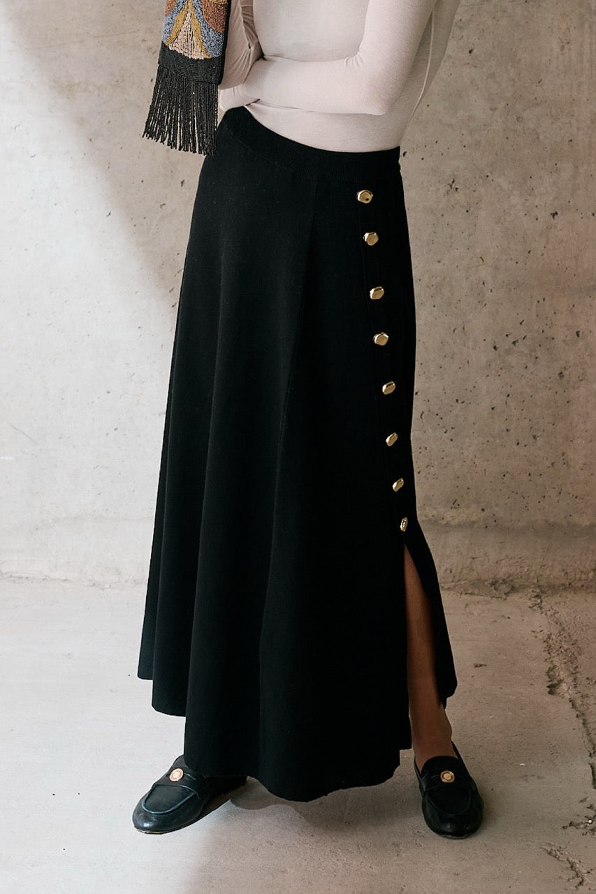 Falda Viscosa Sten Negro Vista Frontal