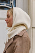 Gorro Viscosa Milán Off White Vista Lateral