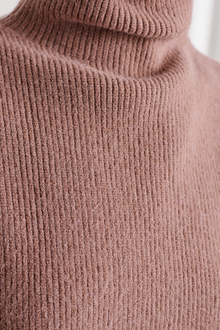 Cuello Algodón Moa Café Detalle