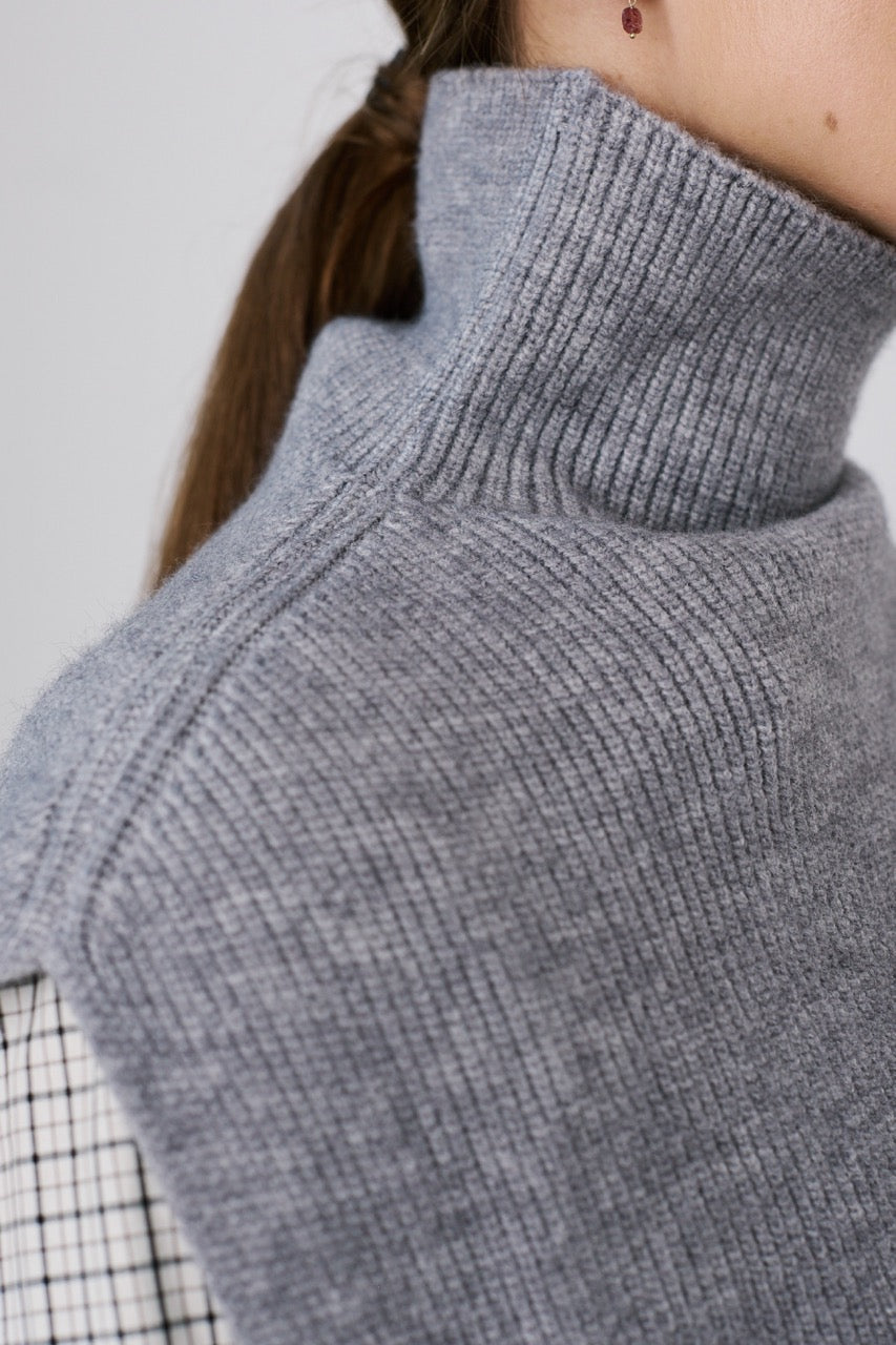 Cuello Algodón Moa Gris Detalle