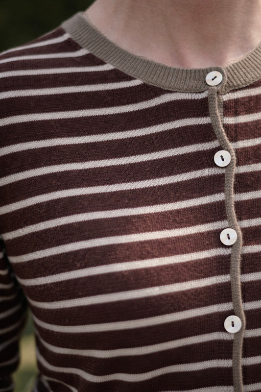 Chaleco Lana y Cashmere Parma Café Detalle