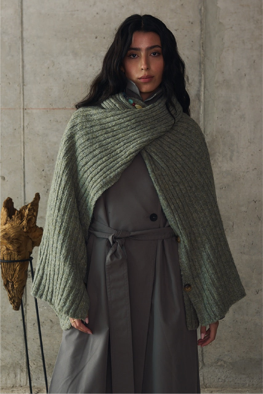 Poncho Blend Lana Erice Verde Salvia Vista Frontal
