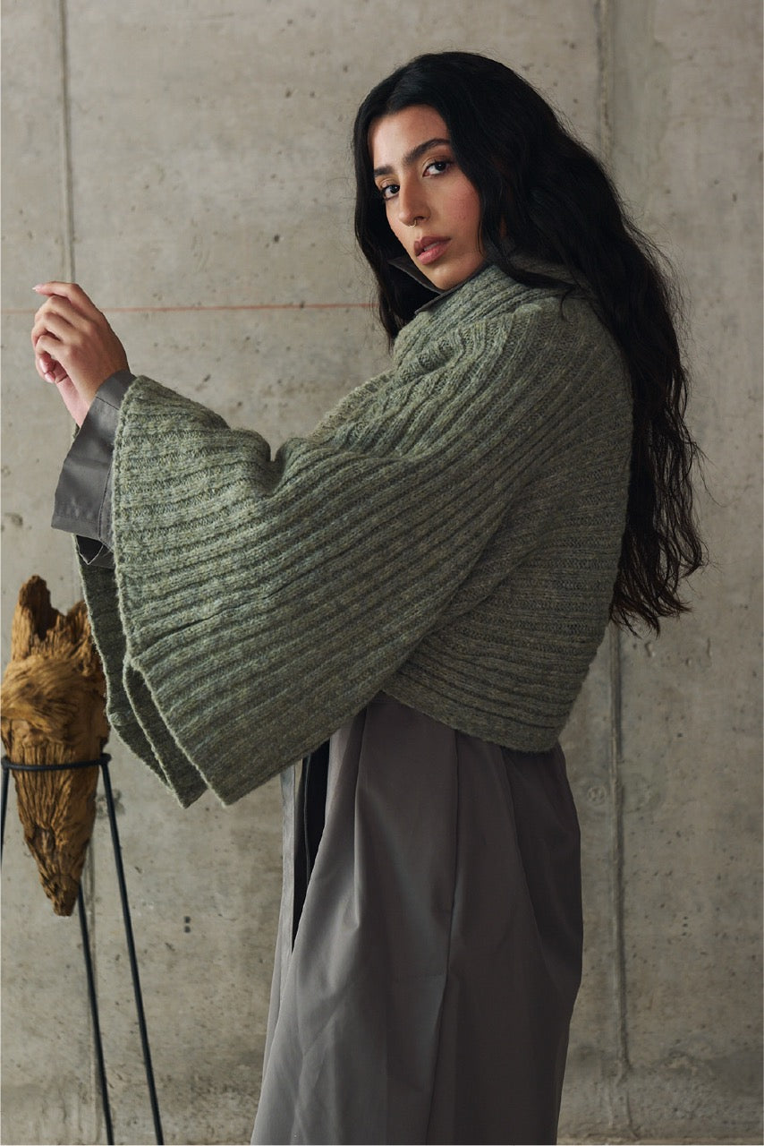 Poncho Blend Lana Erice Verde Salvia Vista Lateral