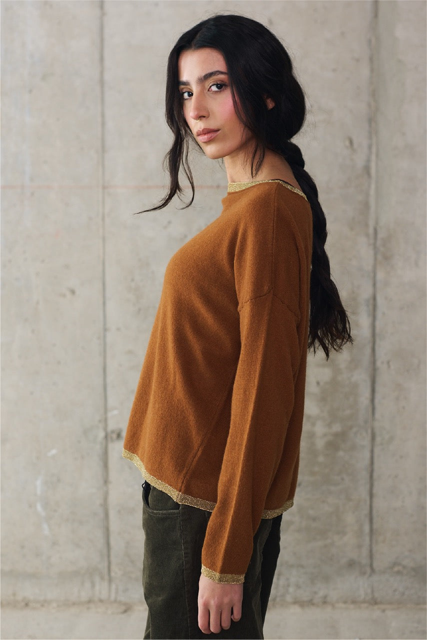 Sweater Lana y Cashmere Cefalú Camel Vista Lateral