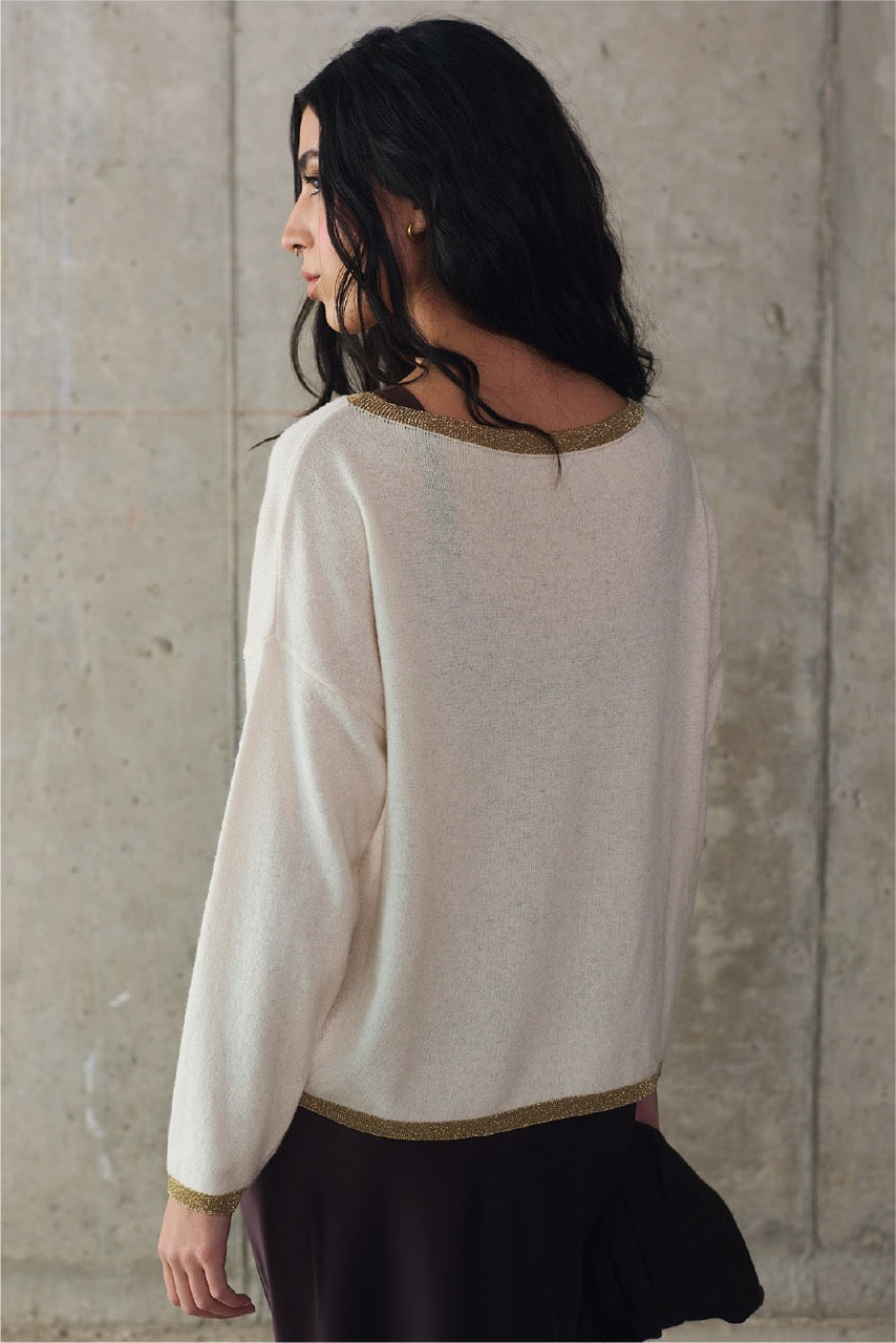 Sweater Lana y Cashmere Cefalú Crudo Vista Posterior
