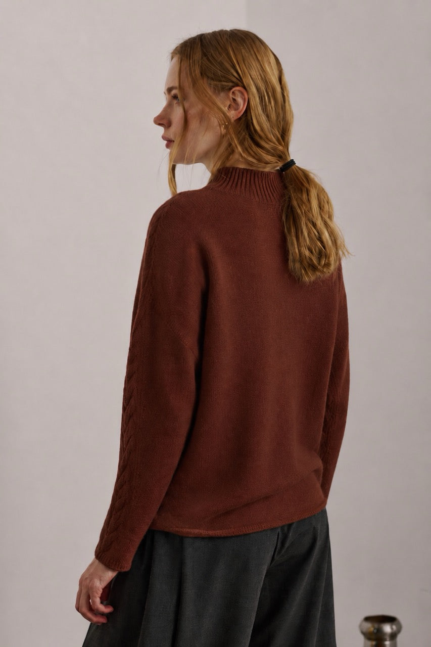 Sweater 100% Lana Claire Café Vista Posterior
