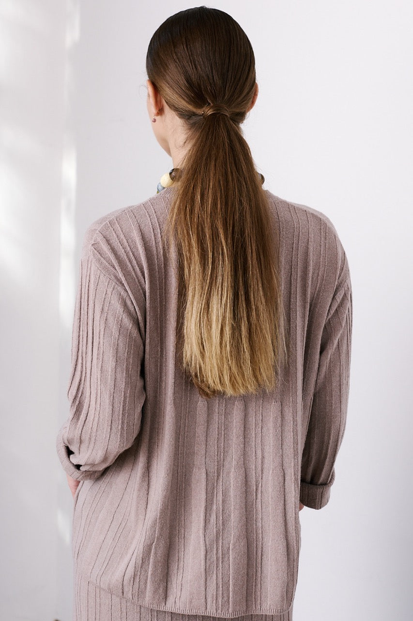 Sweater Lana y Cashmere Runa Beige Vista Posterior