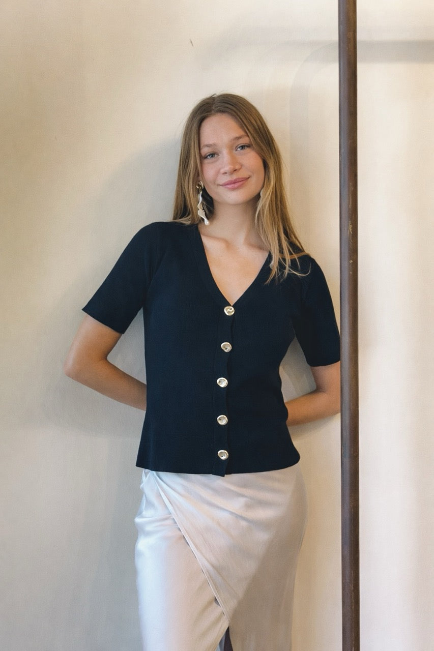 Top manga corta Viscosa Kiki Negro Total Look