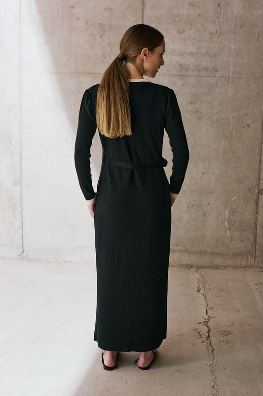 Vestido Viscosa Aila Negro Vista Posterior